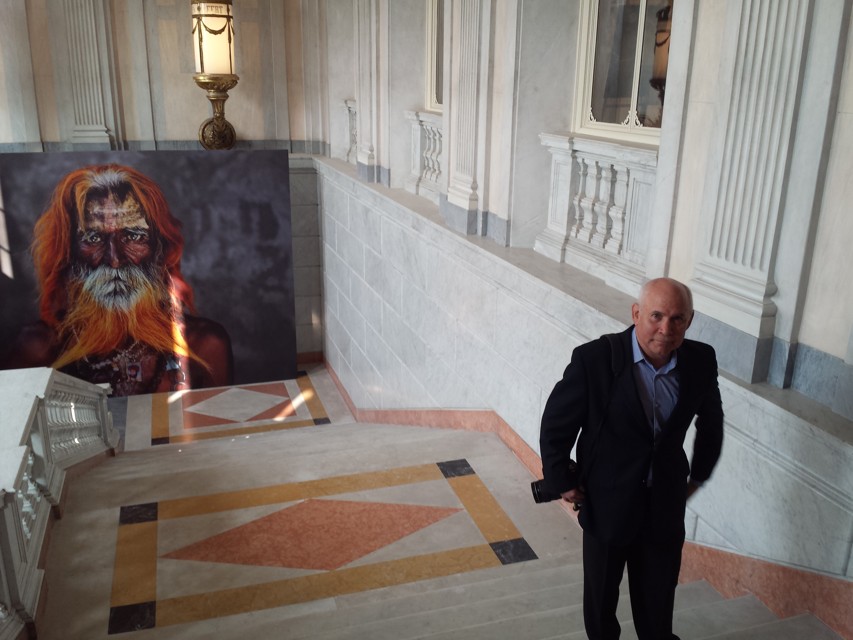 mostra fotografica di steve mccurry alla villa reale di monza