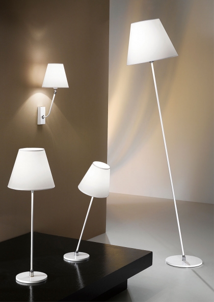 lampada inclinata d'arredo design originale