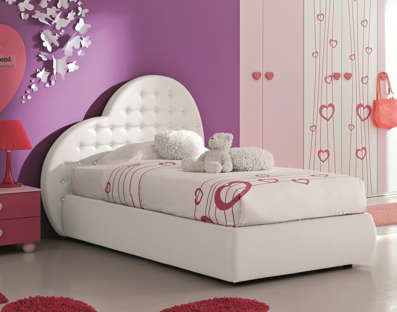 letto cuore capitonnè con swarovsky